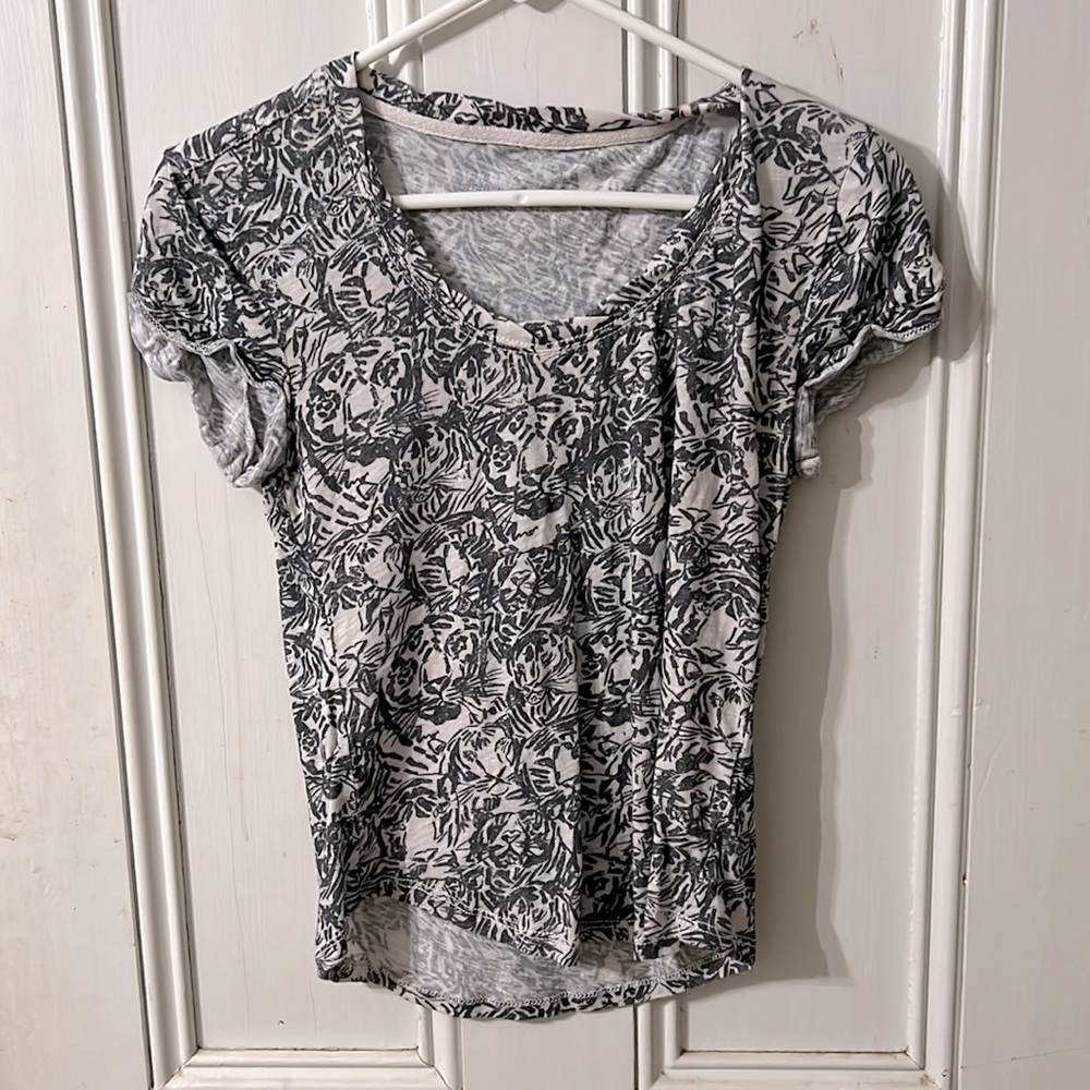 Anthropologie shirt